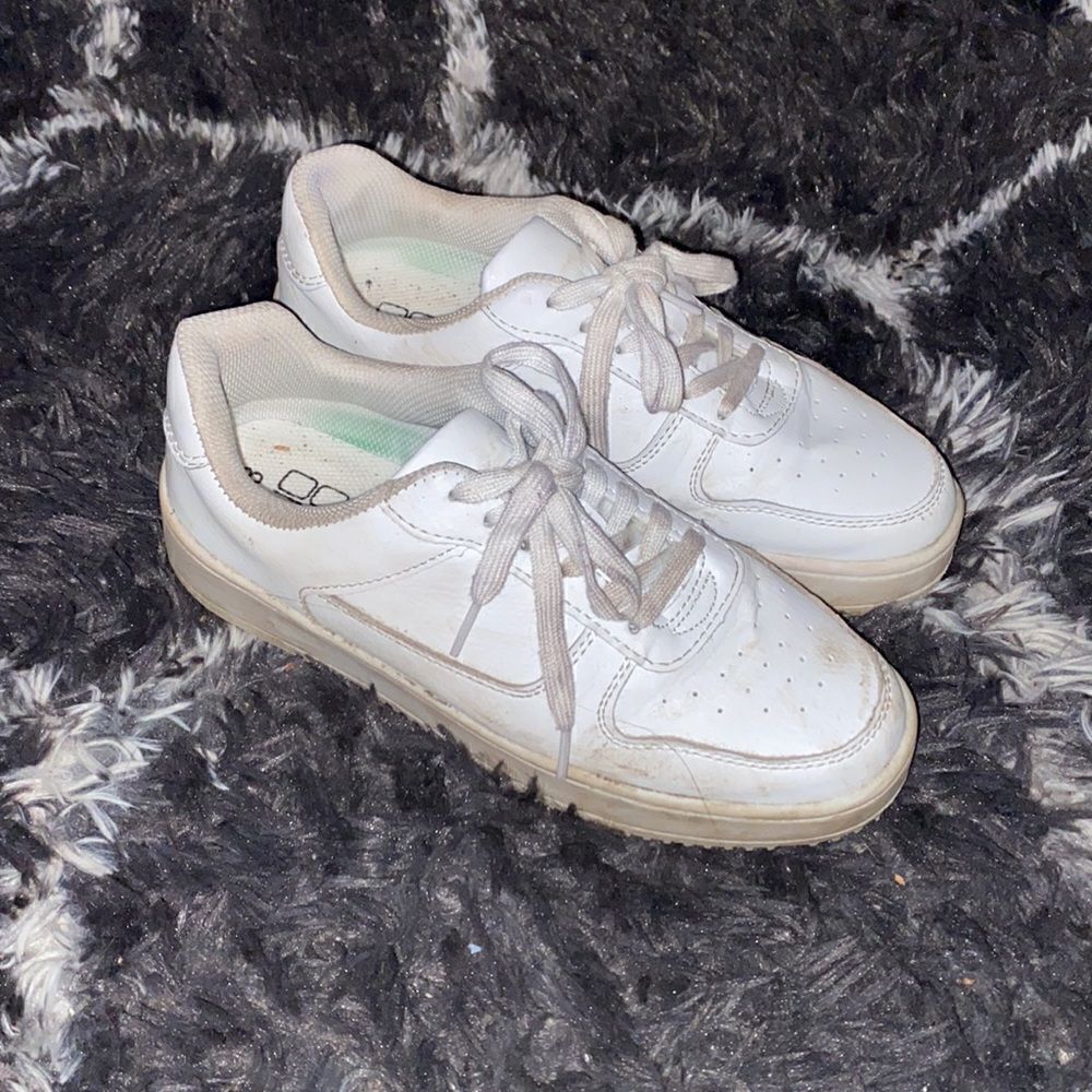 No Boundaries Memory Foam Sneaker - Picture 3 of 6